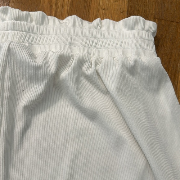 *last chance* Zaful | Women’s white sports shorts - Picture 15 of 16